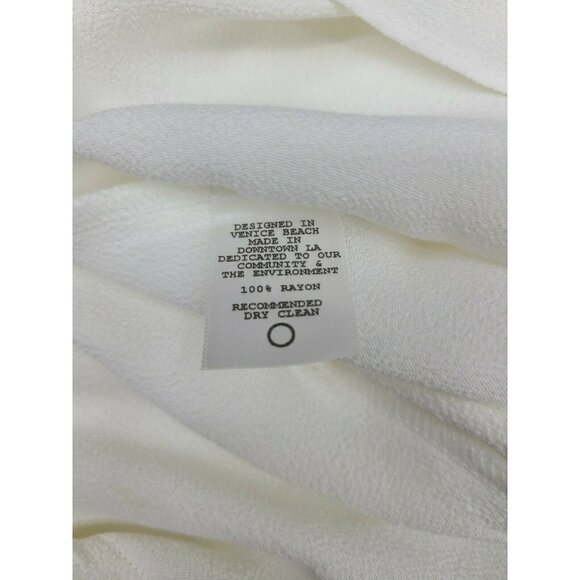 New Flynn Skye Mimi Romper Womens Large Off White Ruffle Shorts Rayon - Picture 7 of 7